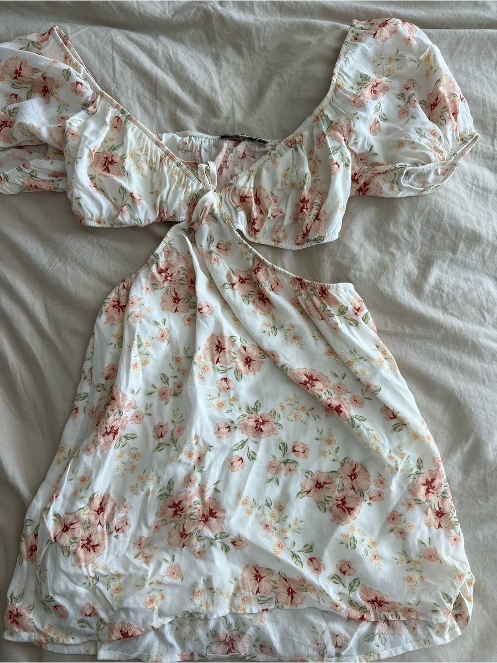 White Floral Cutout Sundress with Puff Sleeves